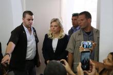 Sara Netanyahu, l'épouse du Premier ministre israélien, arrive au tribunal de première instance de Jérusalem le 7 octobre 2018 pour répondre d'accusations de fraudes