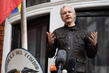 Julian Assange, fondateur de Wikileaks, fait une déclaration depuis le balcon de l'ambassade de l'Equateur à Londres, le 19 mai 2017