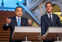 Le Premier ministre néerlandais Mark Rutte a reçoit le premier ministre chinois Li Keqiang, à La Haye le 15 octobre 2018