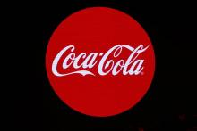 Logo Coca-Cola, le juin 2016 à Paris