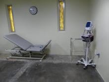 Une salle de soins pour traiter les détenus vieillissants de Guantanamo (Cuba), le 16 octobre 2018