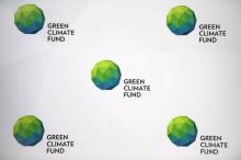 Le logo du Fonds vert de l'Onu pour le climat sur les murs du ministère du Développement à Berlin le 20 novembre 2014.