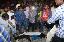 Une soixantaine de personnes ont été tuées en Inde le 19 octobre 2018 lorsqu'un train a foncé dans une foule rassemblée sur les rails pour une célébration