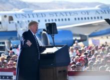 Donald Trump lors d'un meeting pour la campagne des élections parlementaires, à Elko, dans le Nevada, le 20 octobre 2018