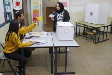 Des prospectus de candidats aux élections municipales à Jérusalem, le 28 octobre 2018