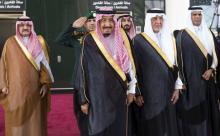 Une photo fournie par le Palais royal saoudien montre le roi Salmane lors de l'inauguration du TGV La Mecque-Médine en septembre 2018