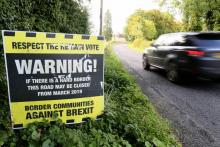 Une affiche avertissant des conséquences possibles du Brexit sur une frontière entre l'Irlande du nord et la République d'Irlande, le 27 septembre 2018 à Clones