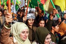 Des Kurdes syriennes manifestent contre les violences faites aux femmes le 25 novembre 2018 à Qamichli