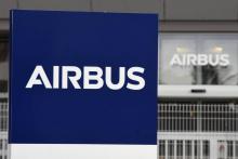 Le logo d'Airbus photographié devant le site de Blagnac, le 7 mars 2018