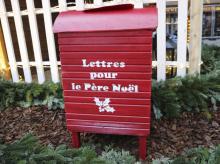 Le Père Noël ouvre a ouvert son secrétariat pour répondre aux millions de courriers qui lui sont adressés