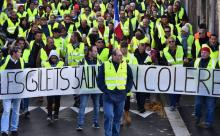 Manifestation de "gilets jaunes", à Rochefort (Charente-Maritime) le 24 novembre 2018