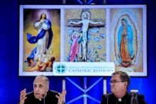 Des responsables du clergé catholique américain ont évoqué les scandales des prêtres pédophiles lors de la Conférence des évêques des Etats-Unis à Baltimore le 12 novembre. Ici, l'évêque de l'Indiana,