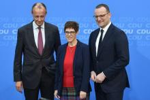 Friedrich Merz, Annegret Kramp-Karrenbauer, et Jens Spahn, candidats à la succession d'Angela Merkel à la présidence de son parti CDU, le 9 novembre 2018 à Berlin