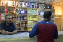 Un des magasins d'alcool de Mossoul, le 17 octobre 2018. Ces échoppes ont fleuri dans la deuxième ville d'Irak depuis le départ des jihadistes du groupe Etat islamique