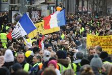 Rassemblement de "gilets jaunes" rue Saint-Antoine, près de la Bastille, le 12 janvier 2019 à Paris