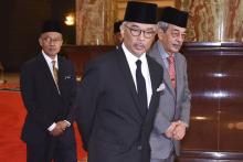 Le nouveau monarque de Malaisie, sultan Abdullah (c), le 24 janvier 2019 à Kuala Lumpur