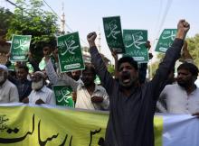Des manifestants islamistes s'opposent à l'acquittement d'Asia Bibi, le 9 novembre 2018 à Karachi, au Pakistan