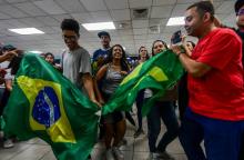 Des pèlerins catholiques brésiliens à l'aéroport de Panama le 16 janvier 2019