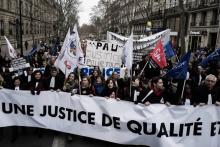 Avocats, magistrats et personnel judiciaire défilent à Paris contre la réforme de la justice le 15 janvier 2019
