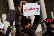 Une manifestation de soutien à Airbnb à New York, le 30 octobre 2015