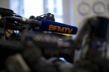 Les reporters de BFMTV ont décidé de ne pas couvrir les actions des "gilets jaunes" lundi pour protester contre les agressions subies ce weekend par plusieurs de leurs collègues