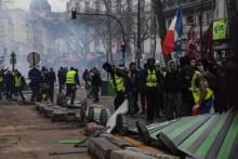 Heurts entre "gilets jaunes" et forces de police place de la Bastille, le 26 janvier 2019 à Paris