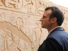 Le président français Emmanuel Macron au temple d'Abou Simbel en Egypte, le 27 janvier 2019