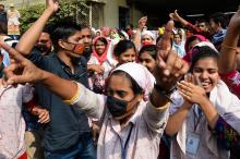 Des ouveirs du textile au Bangladesh manifestent pour des hausses de salaires, le 10 janvier 2019 à Dacca