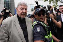 Le cardinal George Pell sort du tribunal, le 26 février 2019 à Melbourne