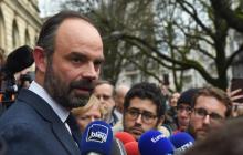 Le Premier ministre Edouard Philippe répond à la presse lors d'un déplacement à Bordeaux, le 1er février 2019