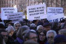 Des milliers de personnes rassemblées à Paris contre l'antisémitisme, le 19 février 2019