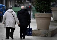 Un couple de retraités à Vincennes près de Paris, le 19 février 2018