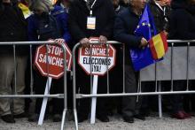 Pancartes contre le chef du gouvernement espagnol Pedro Sanchez à une manifestation le 10 février 2019 à Madrid