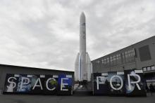Un maquette du futur lanceur Ariane 6 exposée au salon aéronautique international de Berlin, en avril 2018