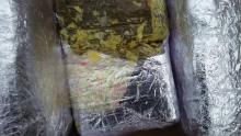 Huit cent kilos de résine de cannabis ont été retrouvés dans une voiture interceptée au péage de Bénesse-Maremne, dans les Landes