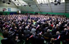 Emmanuel Macron devant quelque 600 maires réunis à Grand Bourgtheroulde, en Normandie, dans le cadre du grand débat national, le 15 janvier 2019