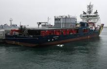 Le ministre de la transition écologique François de Rugy à bord du VN Partisan, navire destiné à lutter contre la possible pollution liée au naufrage du Grande America, le 14 mars 2019 à Brest
