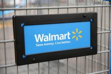 Le logo de Walmart sur le chariot d'un magasin de la marque à Chicago dand l'Illinois, le 15 août 2013