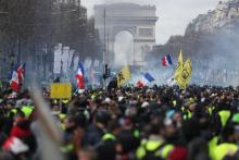 Manifestation de gilets jaunes, le 16 mars 2019 sur les Champs-Elysées, à Paris