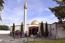 Des fidèles entrent dans la mosquée al-Nour de Christchurch après sa réouverture, le 23 mars 2019