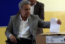 Le président équatorien, Lenin Moreno, vote lors des élections locales du 24 mars 2019 à Quito