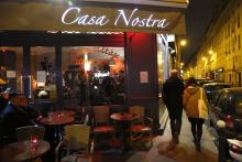 Le restaurant parisien Casa Nostra lors de sa réouverture, le 5 février 2016