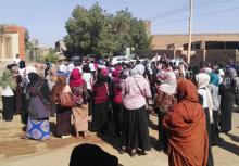 Des Soudanaises se joignent à une manifestation antigouvernementale à Omdourman, le 24 janvier 2019