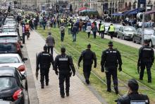 Les "gilets jaunes" semblent s'effacer de l'espace public, victimes selon eux d'une "répression très forte". Ici, une manifestation des "gilets jaunes" à Bordeaux (Sud-Ouest) le 25 mai 2019