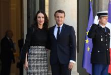 Le président Emmanuel Macron et la Première ministre néo-zélandaise Jacinda Ardern au palais de l'Elysée à Paris le 16 avril 2018