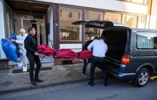 La police allemande, enquêtant sur le décès de trois personnes tuées à l'arbalète, a trouvé deux corps de femmes le 13 mai 2019 dans un appartement à Gifhorn, en Basse-Saxe (nord de l'Allemagne).