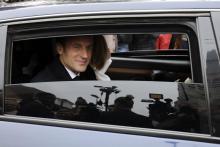 Emmanuel Macron quitte son bureau de vote au Touquet, dans le Pas-de-Calais, le 26 mai 2019