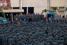 Le président vénézuelien Nicolas Maduro prononce un discours devant des soldats rassemblés au camp militaire de Fuerte Tiuna, à Caracas, le 2 mai 2019. Photo publiée par le service de presse de la pré