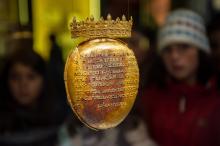 Le reliquaire d'Anne de Bretagne exposé au château de Blois, le 21 mars 2014 à l'occasion du 500e anniversaire de sa mort