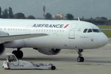Air France va présenter le 13 mai un plan de départs volontaires portant sur "plus de 400" postes parmi le personnel au sol de son réseau domestique